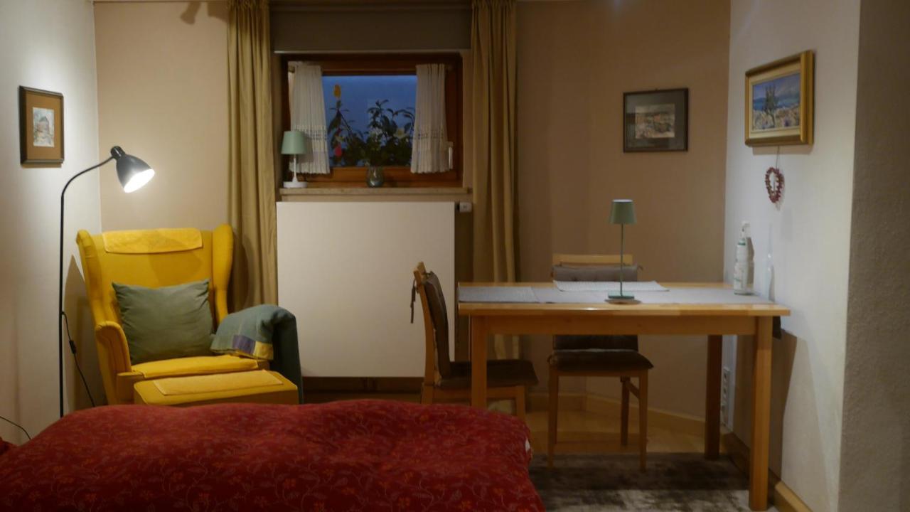 Ruhiges Apartment Nuernberg Sued Ost - Naehe Messe - Mit Wallbox 외부 사진